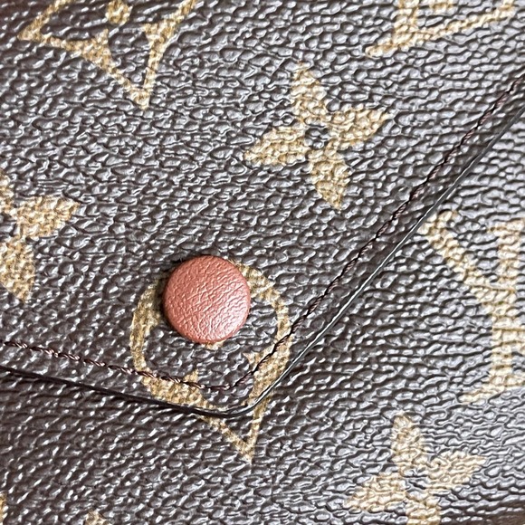 ❌SOLD❌Mint Louis Vuitton Victorine Wallet Monogram Compact MI4147 - Picture 13 of 16